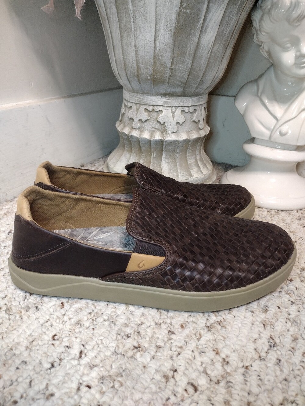 OluKai Lae'ahi Lahuhala Men’s Dark Brown Hand Woven Leather Slip-On Loafers - Picture 9 of 9